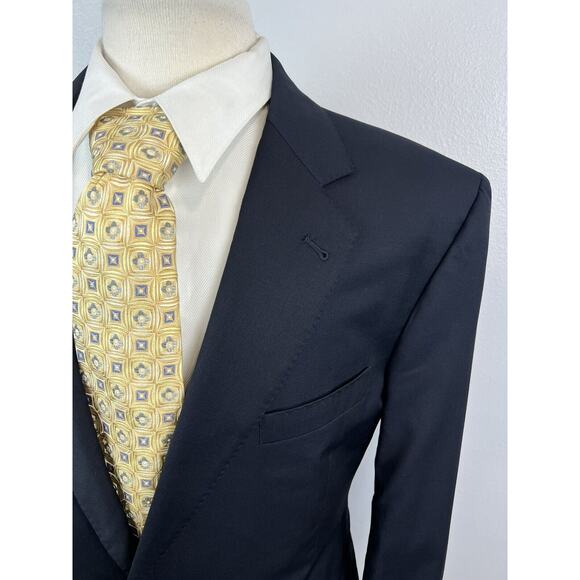 JOS A BANK Signature Gold Navy Pinstripe Stitch Lapel Suit 43 L Pnts 38 X 31